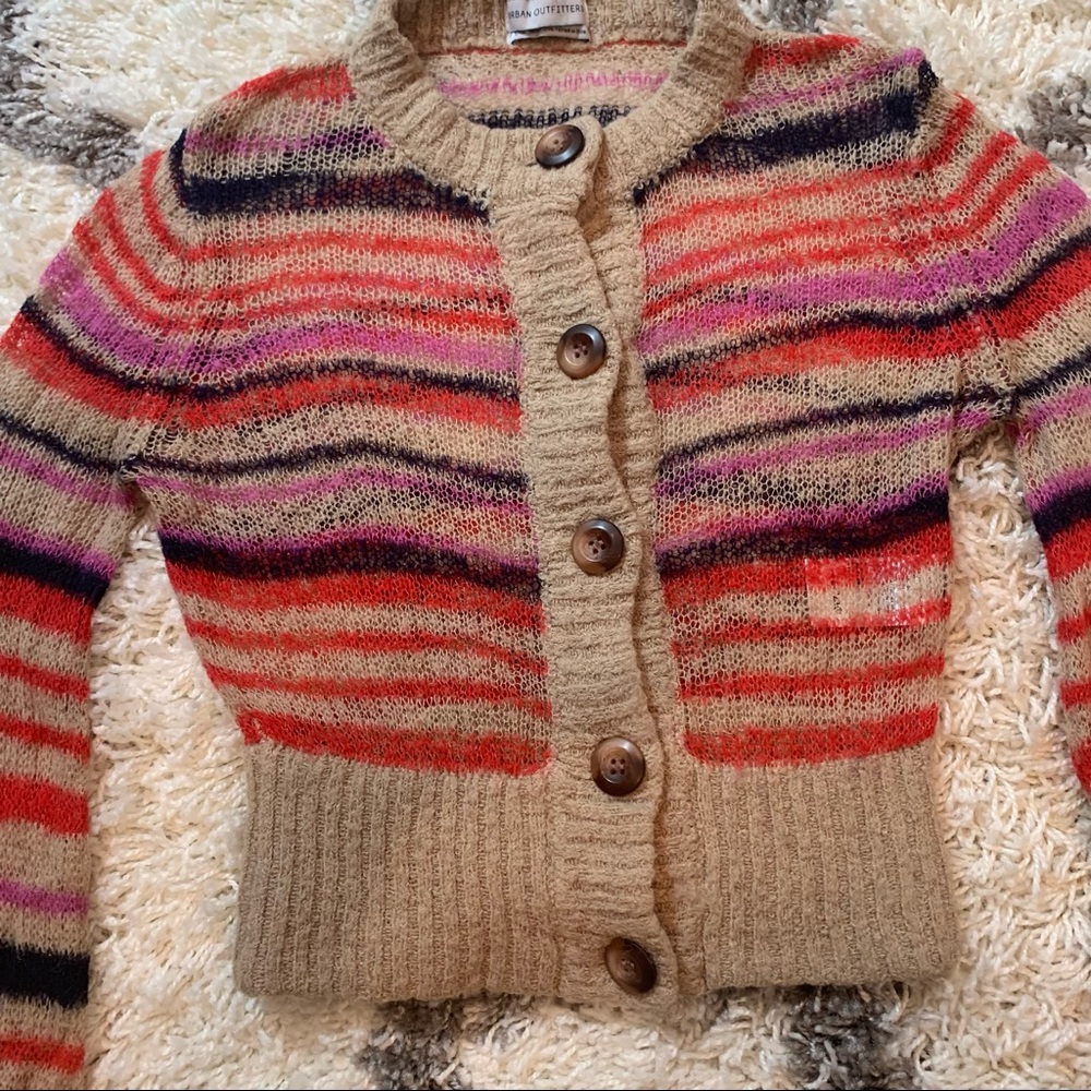 Sold! Urban Outfitters cropped sweater - Picture 1 of 7